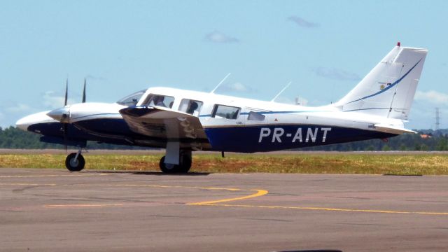 Piper Seneca (PR-ANT)