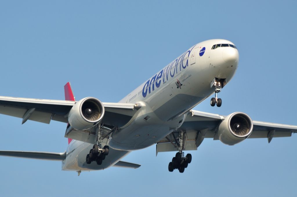 BOEING 777-300 (JA752J) - 2011/10/25