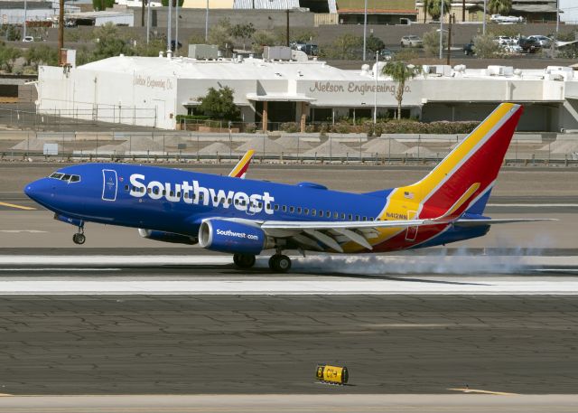 Boeing 737-700 (N412WN)