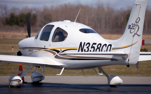 Cirrus SR-22 (N358CD)