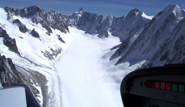 HB-KFE — - Over the Swiss alps in the Robin DR-500 turning left into the Glacier du Trient. Great afternoon flight with gorgeous weather. Perfect for an alpine VFR flight.