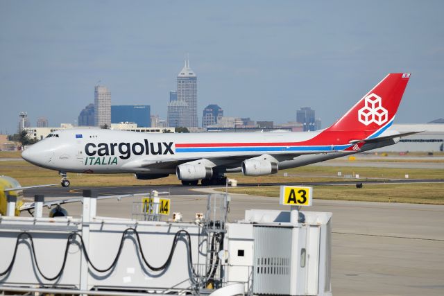 Boeing 747-400 (LX-YCV) - Taxiing to the gate on 09-25-20