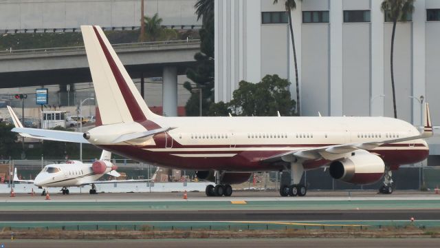 Boeing 757-200 (N770BB) - A small business jet and an airliner turned into a business jet. Which would you choose?