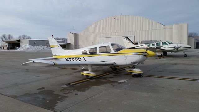 Piper Cherokee (N222PJ)