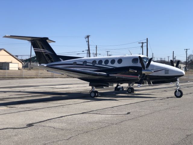 Beechcraft Super King Air 200 (N393JW)