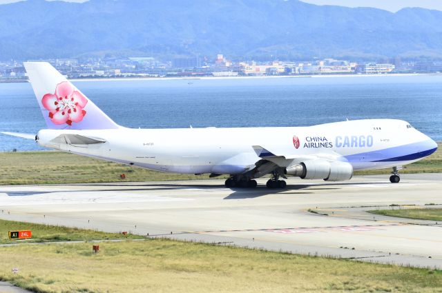 Boeing 747-400 (B-18725)