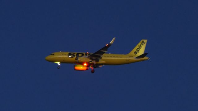 Airbus A320 (N696NK)