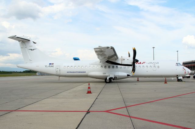 ATR ATR-72 (YL-RAK)