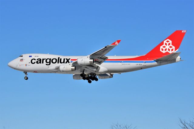 Boeing 747-400 (LX-SCV)