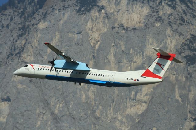 de Havilland Dash 8-400 (OE-LGK)