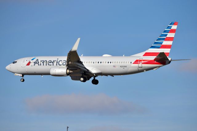 Boeing 737-800 (N200NV) - 28-C on 12-14-20