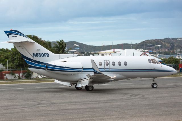 Hawker 800 (N850FB)