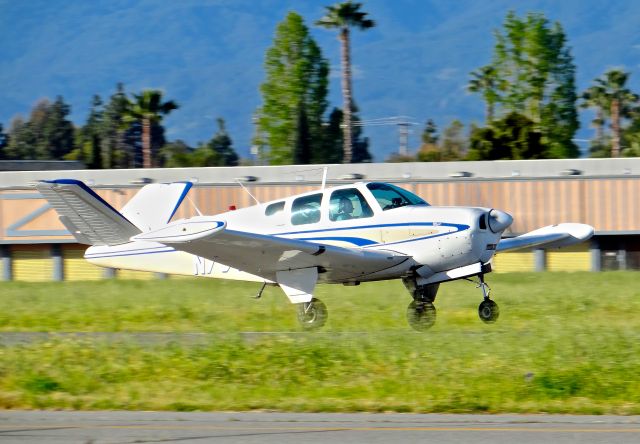 Beechcraft 35 Bonanza (N7948D) - Local Bonanza 35 departing @ KRHV.