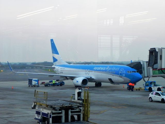 Boeing 737-800 (LV-FQZ) - Loading for AR1256 to Rio de Janeiro