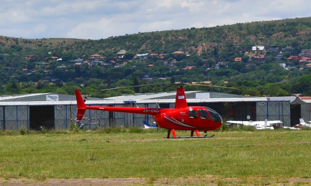 Robinson R-44 (ZS-OKO) - Robinson R-44 Raven II ZS-OKO in Pretoria 