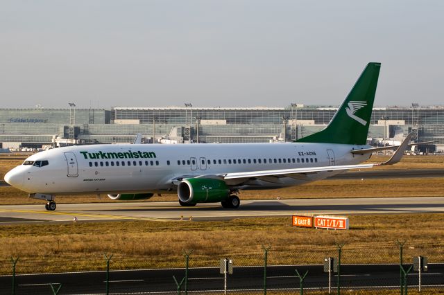 Boeing 737-800 (EZA016)