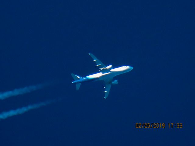 Airbus A320 (N854VA)