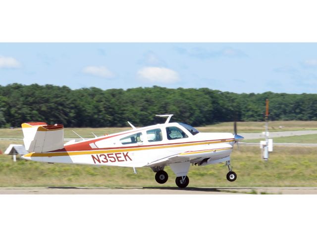 Beechcraft 35 Bonanza (N35EK) - A very nice Bonanza.