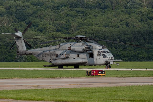 Sikorsky MH-53E Sea Dragon (16-5345) - United States Marine Corps CH-53 Super Stallion resting at Cincinnati Lunken Municipal.