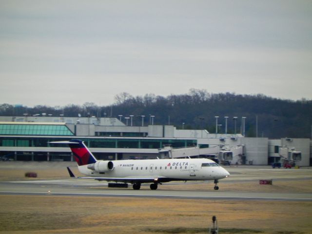 Canadair Regional Jet CRJ-200 (N446SW) - Delta N446SW rotation on 20R at KBNA 1-10-14