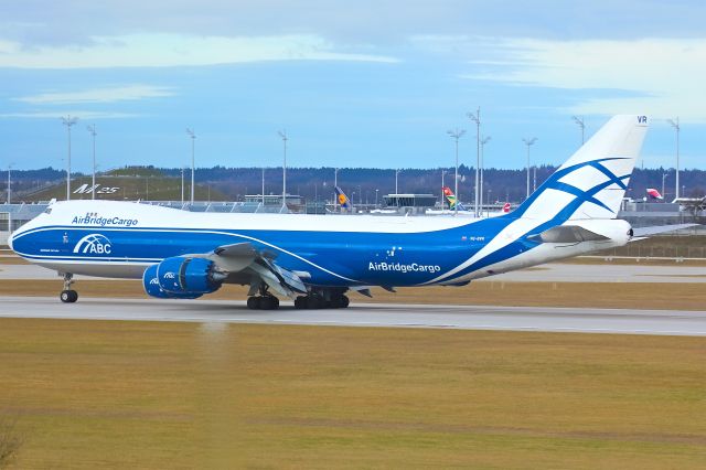 BOEING 747-8 (VQ-BVR)