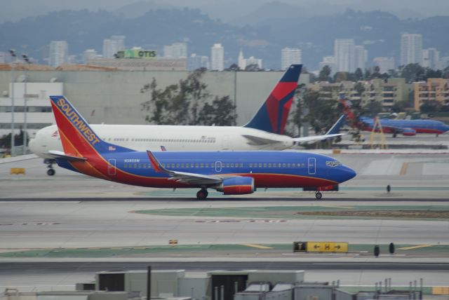 BOEING 737-300 (N385SW) - Southwest B737-3H4