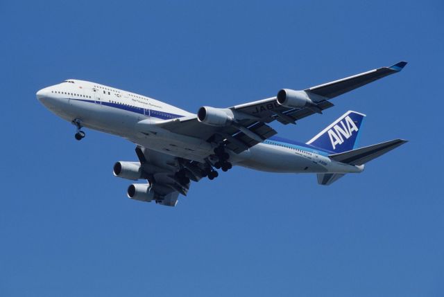 Boeing 747-400 (JA8096) - Final Approach to Tokyo-Haneda Intl Airport Rwy16L on 1994/08/16