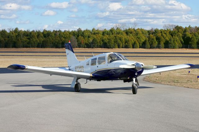 Piper Cherokee Arrow (N32129)
