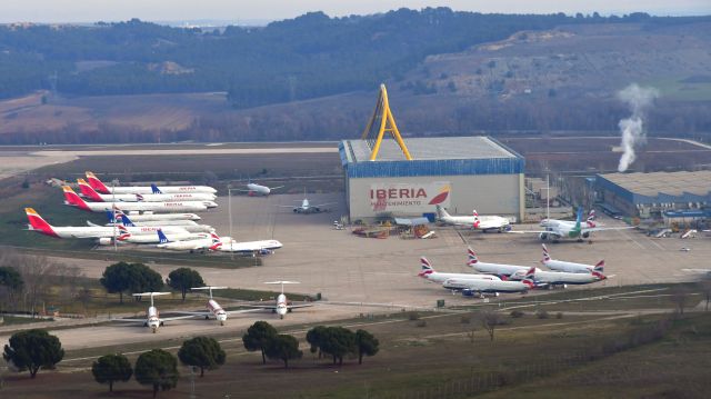 — — - Aerial view of Madrid Barajas Airport maintenance area