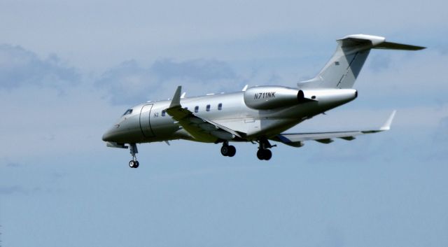 Bombardier Challenger 300 (N711NK) - On final is this 2010 Bombardier Challenger BD-100-1A10 in the Spring of 2019.  Last photographed in 2012 at same location.