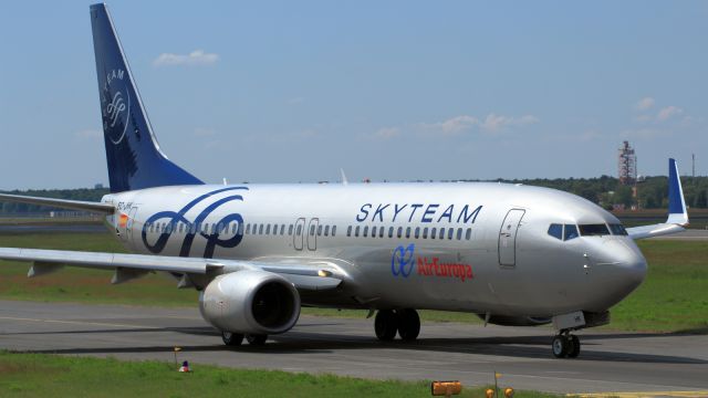 Boeing 737-800 (EC-JHK)