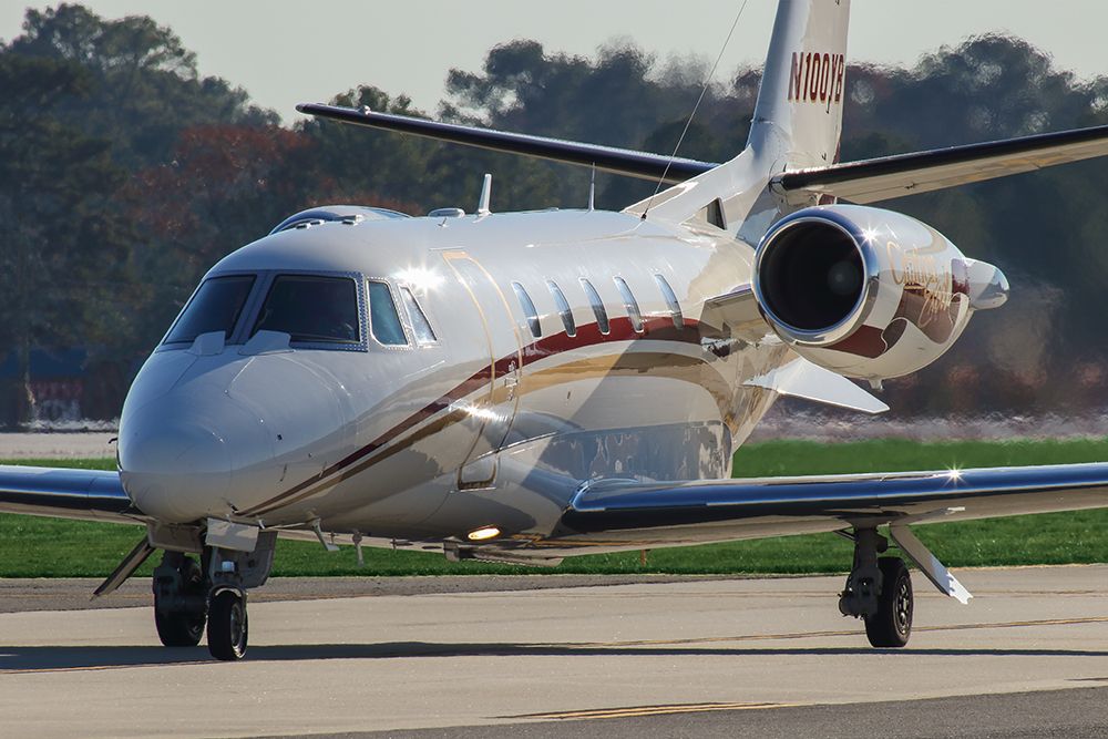 Cessna Citation V (N100YB) - Cessna Citation 560 taxiing at PDK airport in Atlanta. Questions about this photo can be sent to Info@FlewShots.com