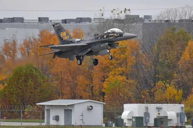 Lockheed F-16 Fighting Falcon (94-0047) - 5-L 10-28-23