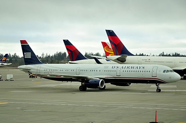 Airbus A321 (N537UW)