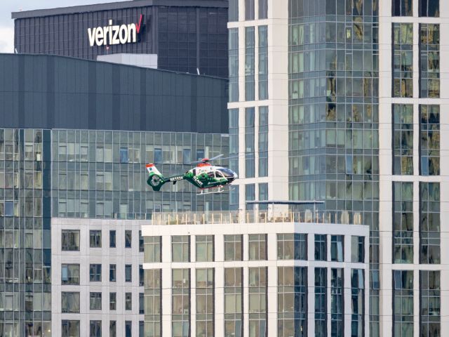 Eurocopter EC-635 (N835DH) - Landing on the hospital roof - Boston. 02-JUN-2025,