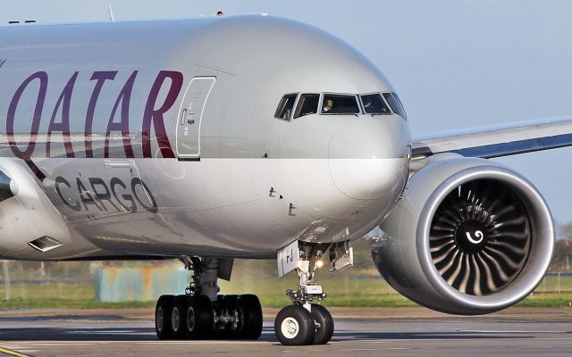 Boeing 777-200 (A7-BFJ) - qatar cargo b777-fdz a7-bfj taxing for dep from shannon 17/10/17.