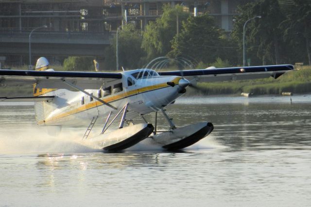 De Havilland Canada DHC-3 Otter (C-GNVR)