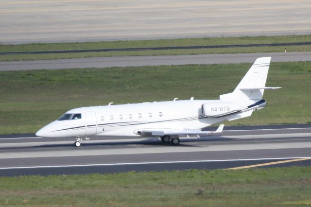 IAI Gulfstream G200 (N818TS)