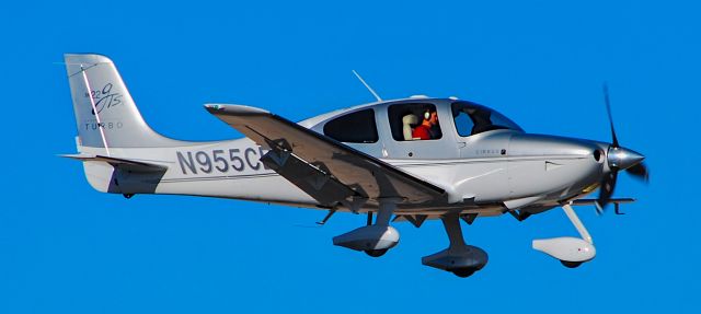 Cirrus SR-22 (N955CB) - N955CB 2008 Cirrus SR22 GTS Turbo s/n 3124 - North Las Vegas Airport  KVGTbr /Photo: TDelCorobr /December 29, 2023