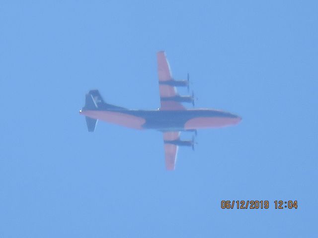 Antonov An-12 (UR-CEZ) - Starting its decent into TUL. 