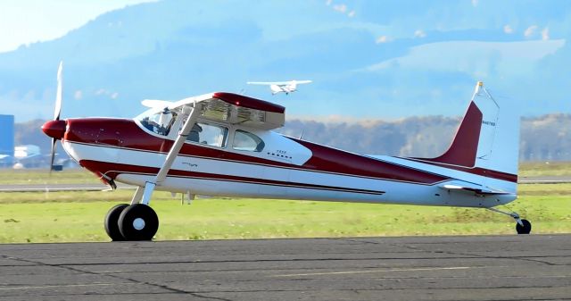 Cessna Skywagon 180 (N4678B) - N4678B at CVO on 30th October 2021.