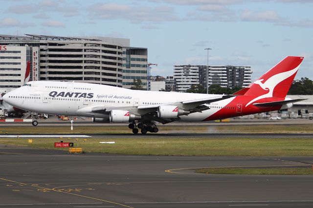 Boeing 747-400 (VH-OEB) - on 26 November 2018