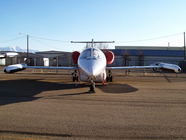 Learjet 35 (N136DH)