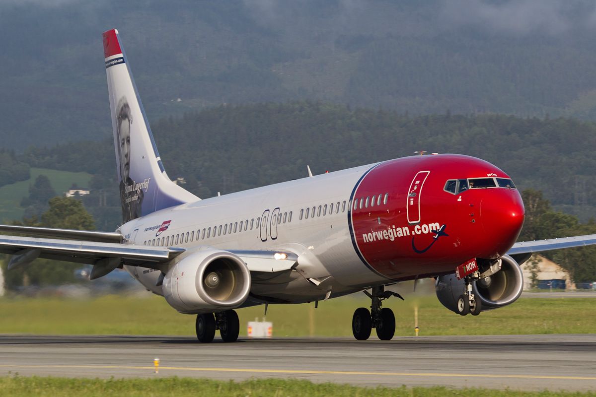Boeing 737-800 (LN-NOH)