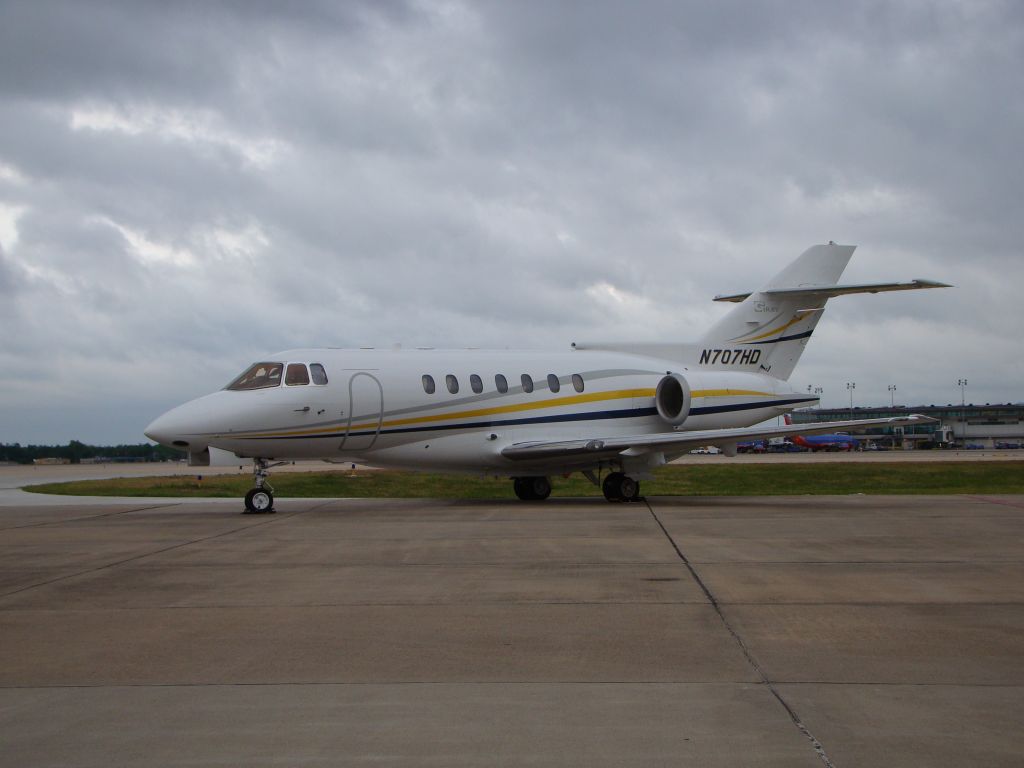 N707HD — - Hawker 1000 in for inspection.