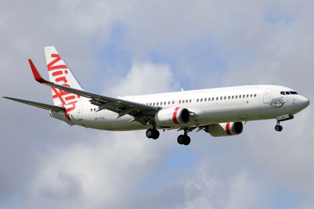 Boeing 737-800 (VH-YIA)