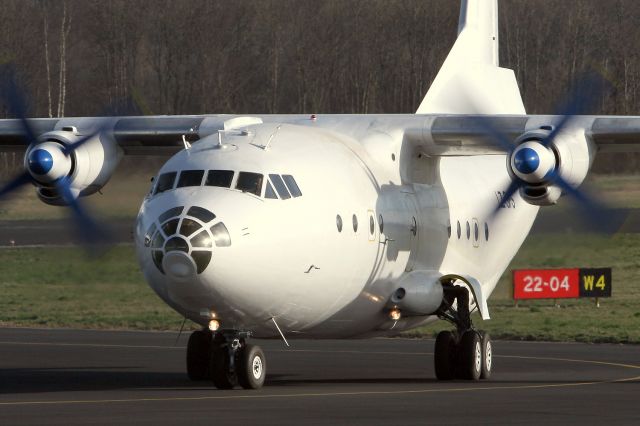 Antonov An-12 (LZ-SFS)