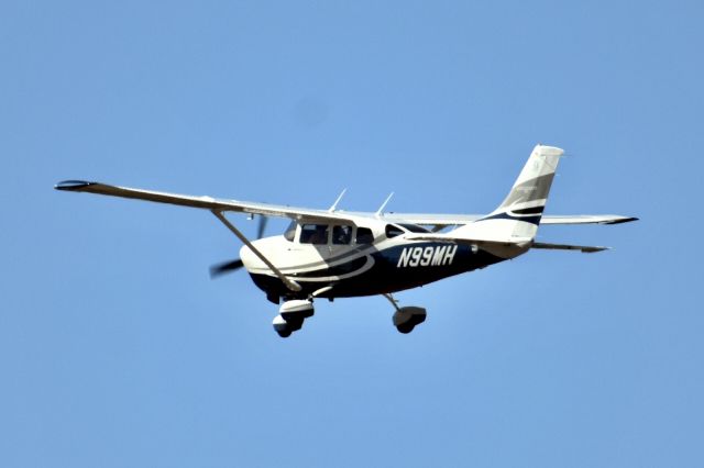 Cessna 206 Stationair (N99MH)