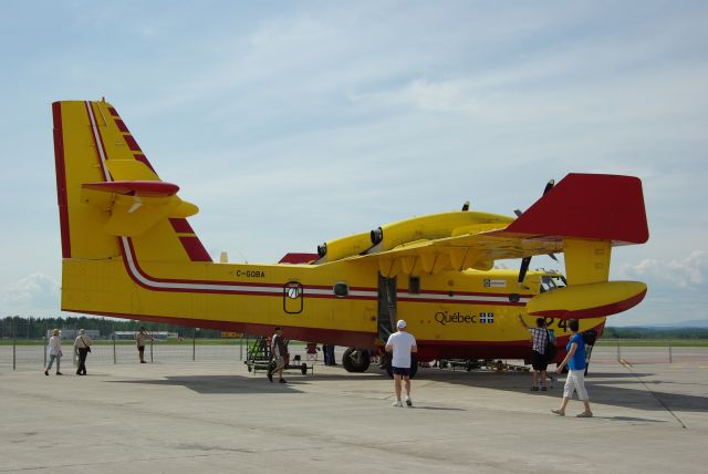 C-GQBA — - AVION  CONTRE LES INCENDIES DE FORÊT.(BOMBARDIER)