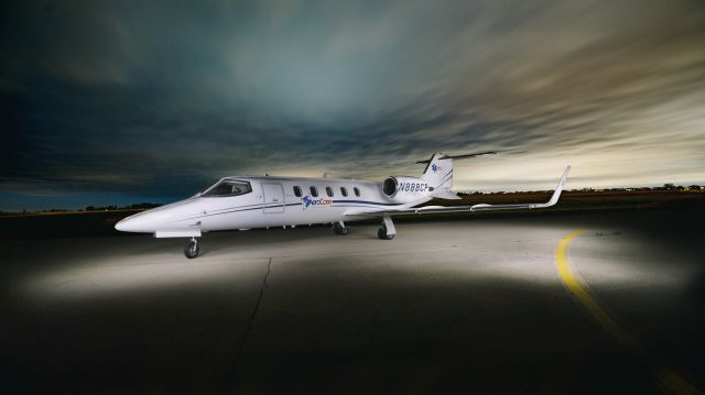 Learjet 31 (N888CP)